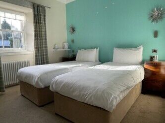Historic Hotel with Restaurant, Bar, Cafe, Function Suite and 5 En-suite Rooms in Linlithgow Photo 9