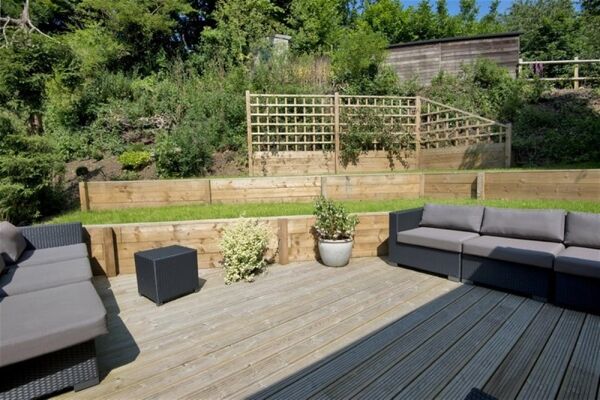 INDEPENDENT JOINERY COMPANY OFFERING BESPOKE WOODEN FURNISHINGS Photo 9