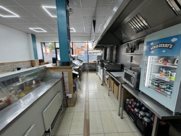 Leasehold Fish & Chip Takeaway Located In Earl Shilton Photo 9