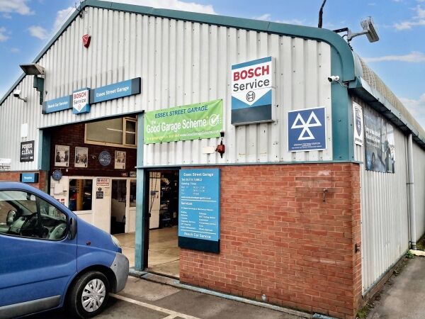 Established MOT & Service Garage in Eastwood, Nottinghamshire Photo 9