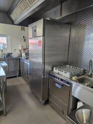 French cafe/restaurant, specialised in crêpes and galettes. Large terrace and 25 seats in. Brand new shop and kitchen. Fully equipped. Photo 8