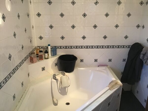 Convenience Store with 4 Bed Home, Newport Photo 9