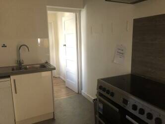 Takeaway for sale prime location Rushden high street Photo 10
