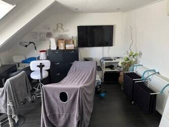 Beauty Salon For Sale renovated to the highest Spec in affluent area with regulars & repeat custom Photo 8