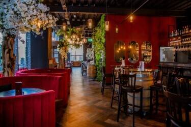 Bar & Restaurant and Live Music venue in Milton Keynes for Sale Photo 1