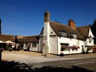 British Gastro Pub 120 covers. Two Bars. 400 years old Grade 2 listed Village Pub British Gastro Pub 120 covers. Two Bars. 400 years old Grade 2 listed Village Pub