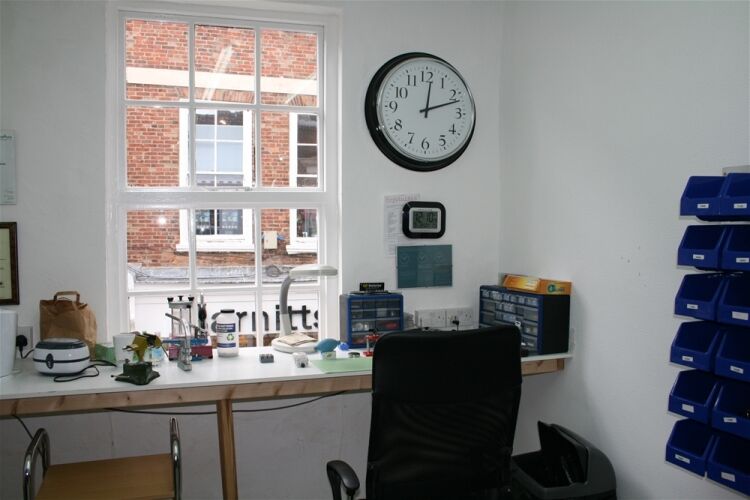 Jewellers & Pawn Brokers For Sale in York Photo 5