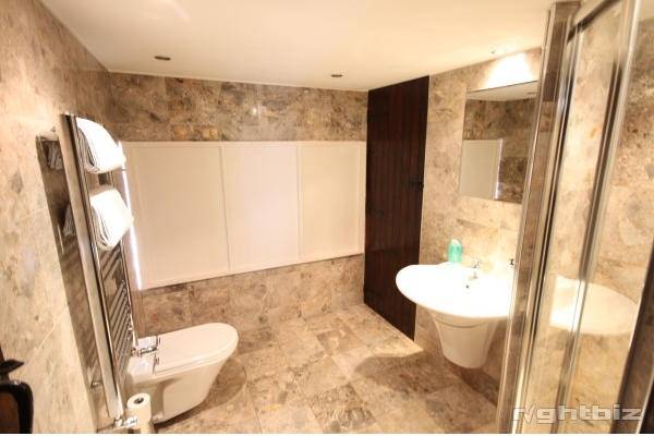 Attractively Priced Former Guest House, Near Bristol Airport Photo 5