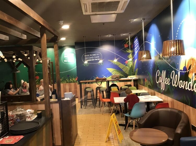 COFFEE SHOP FRANCHISE WITH VERSATILE CONFERENCE FACILITIES IN WIDNES TOWN CENTRE Photo 5