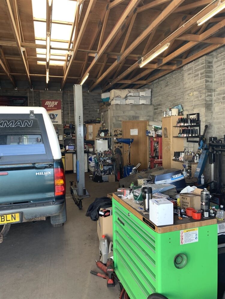AUTO REPAIRS & VEHICLE RECOVERY CENTRE IN BUCKIE/MORAYSHIRE Photo 5