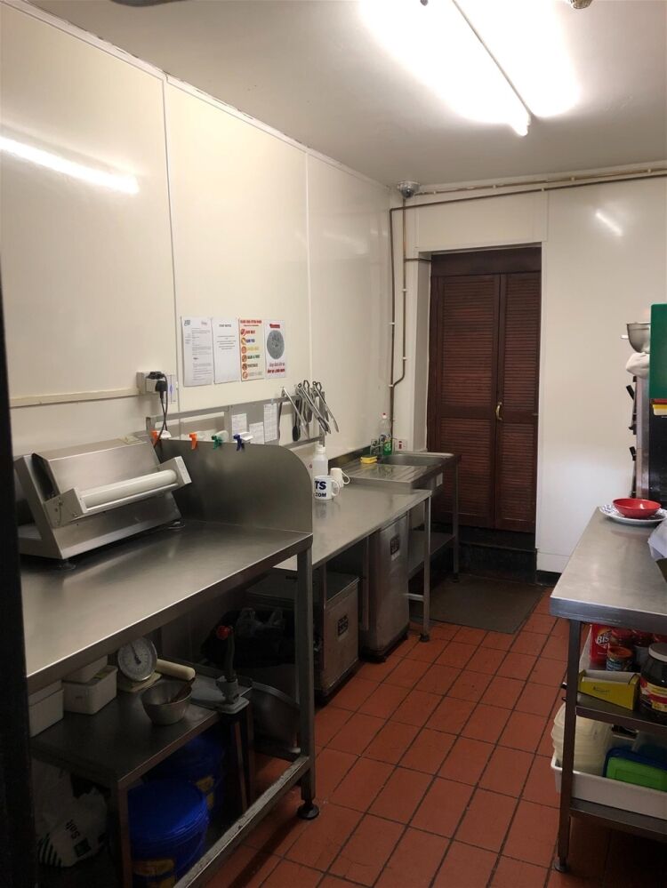 FAST FOOD TAKEAWAY & DELIVERIES IN WIGTON TOWN CENTRE Photo 5
