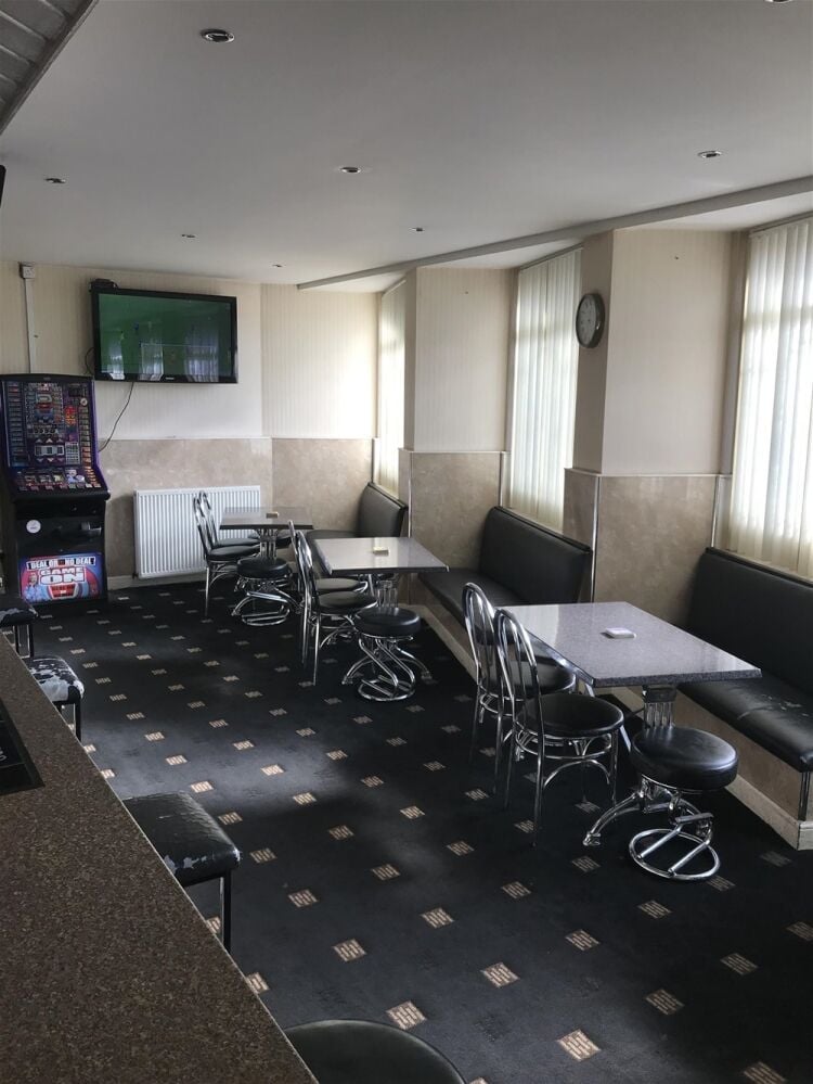 FREEHOLD PUBLIC HOUSE & FUNCTION VENUE IN ARMADALE TOWN CENTRE