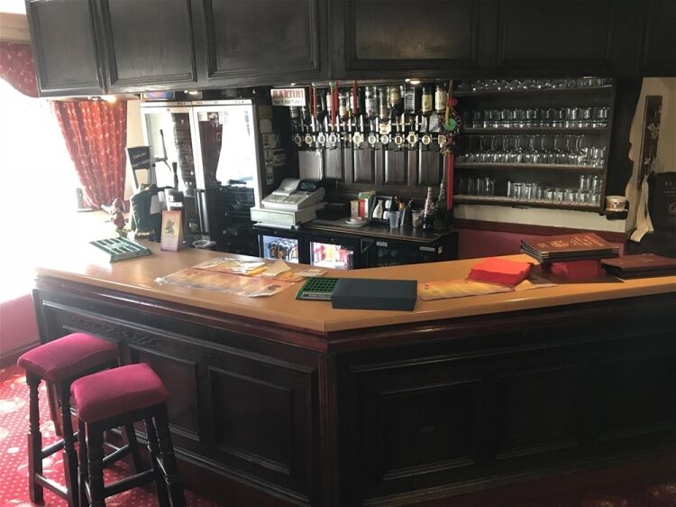 FREEHOLD LICENSED RESTAURANT WITH FAMILY APARTMENT IN DYFED WALES