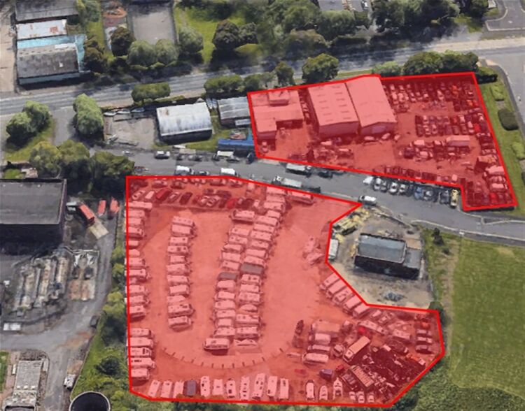 IMPRESSIVE FREEHOLD ACCIDENT REPAIRS & MOT TESTING CENTRE IN JARROW Photo 5