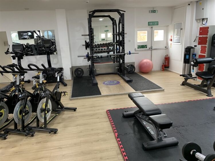 SUPERB HEALTH & FITNESS SPA IN SOUTH WEST WALES
