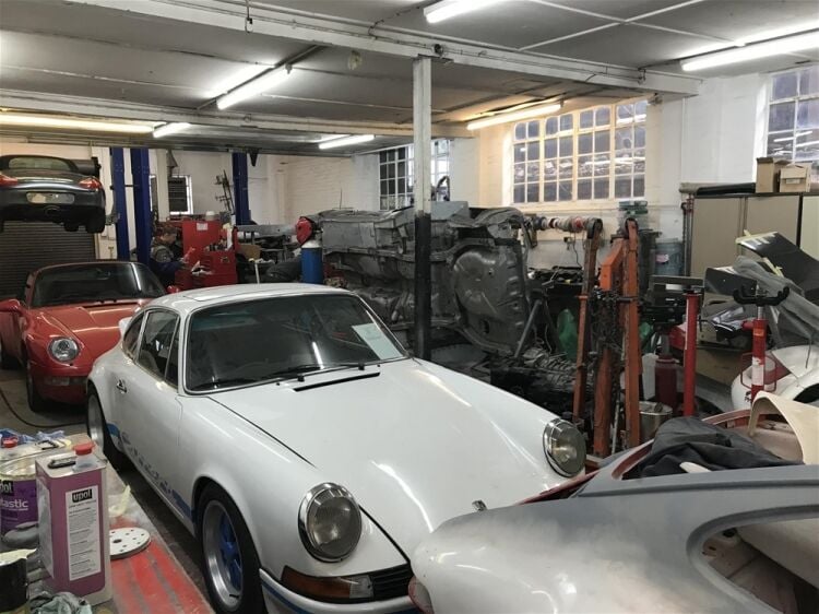 FREEHOLD SPECIALIST AUTO MECHANICAL & BODY REPAIRS CENTRE IN THE WEST MIDLANDS Photo 5