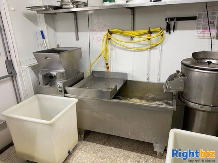 Leasehold Fish & Chip Takeaway Located In Billesley Photo 5