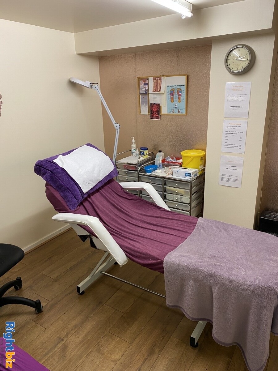 Leasehold Beauty Salon for sale Westhoughton Lancashire Photo 5