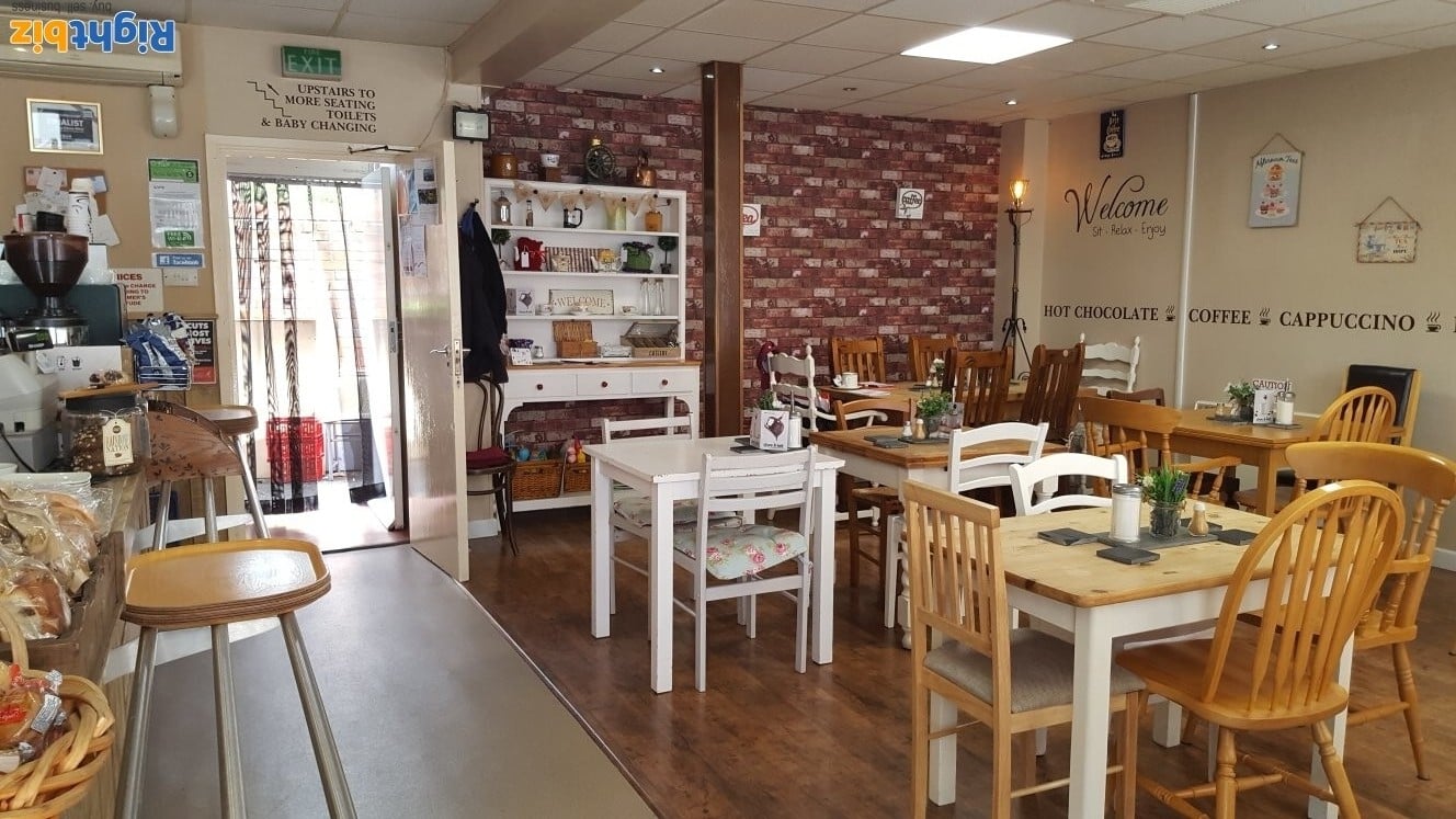 Leasehold coffee lounge for sale in Somerset