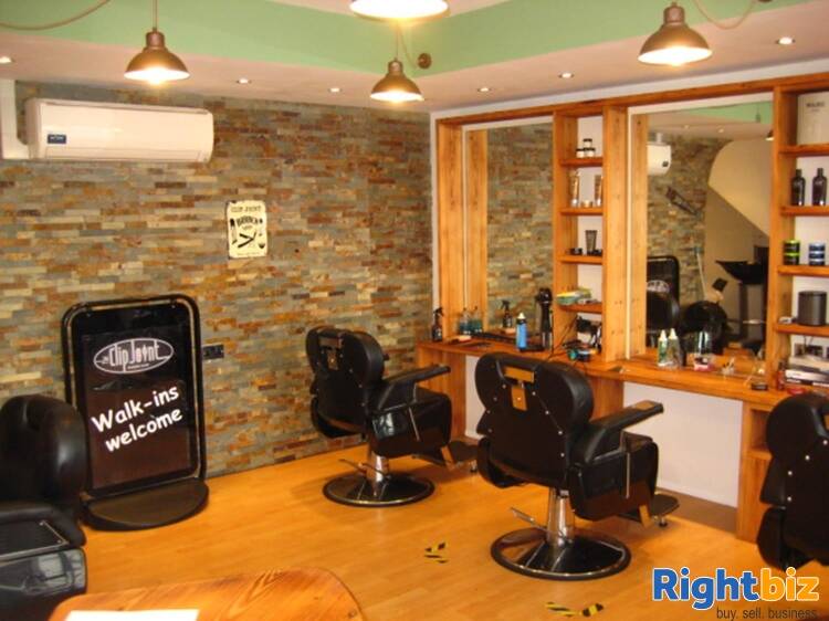 Leasehold Barbers & Ladies Hair Salon Located In Bude