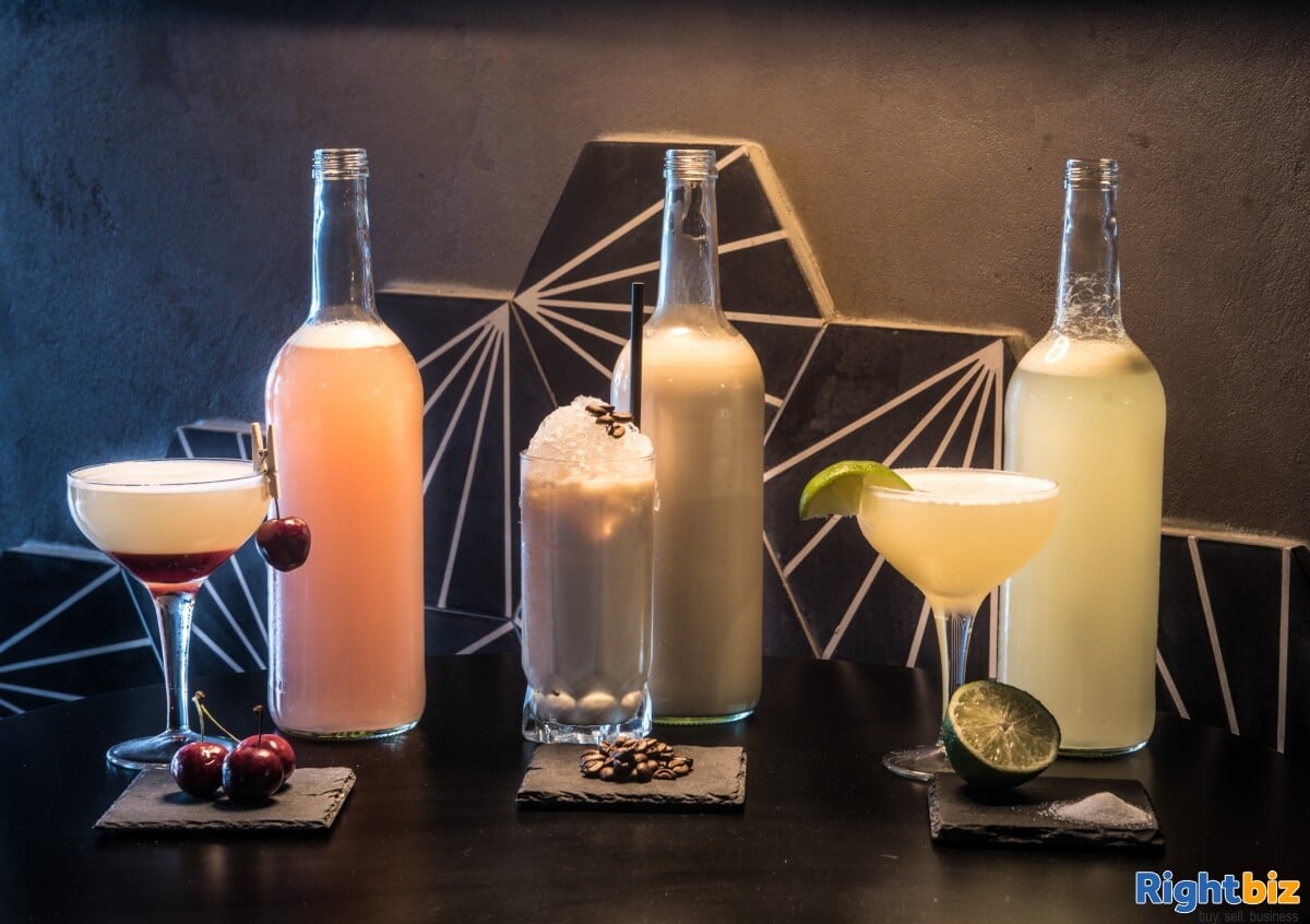 Established and well-respected Cocktail Bar for sale - Bedford