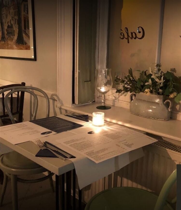 SUPERB COFFEE SHOP & WINE BAR WITH HUGE POTENTIAL IN CALNE/WILTS Photo 5