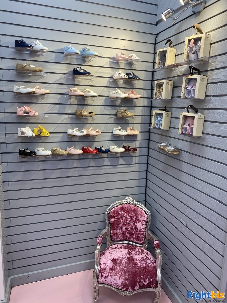 Leasehold children’s clothing/pram shop business for sale Photo 5