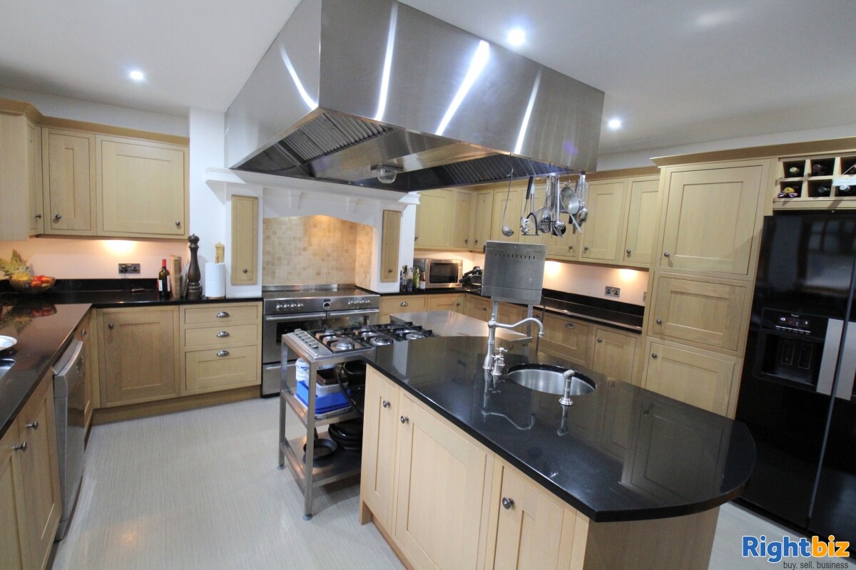 Luxurious Guest House for Sale in the Heart of the Highlands