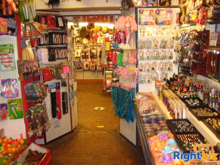 Freehold Gift Shop Located In East Looe