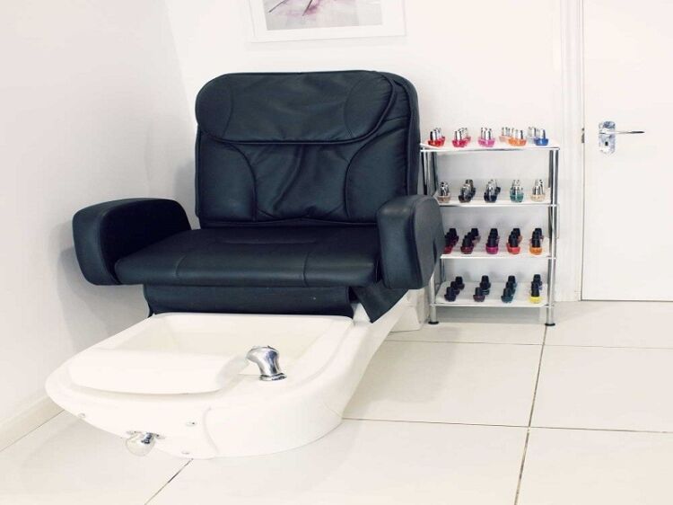 Well established Beauty and Skincare salon for sale Photo 5