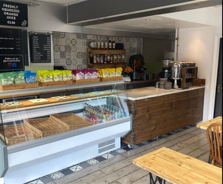 DAYTIME COFFEE LOUNGE & BISTRO in affluent suburb near WATERLOOVILLE Photo 5