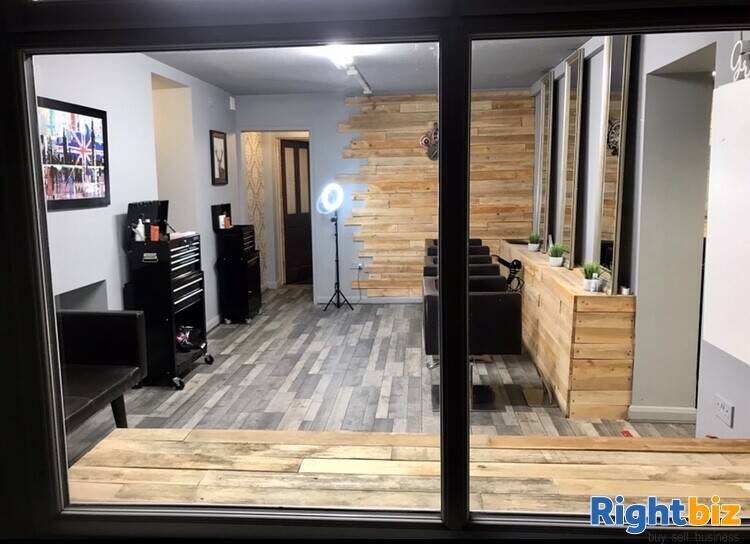 Leasehold unisex hair salon in Melton Mowbray