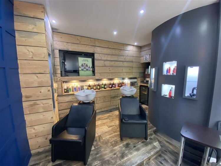 Hair Salons For Sale in Wakefield Photo 5