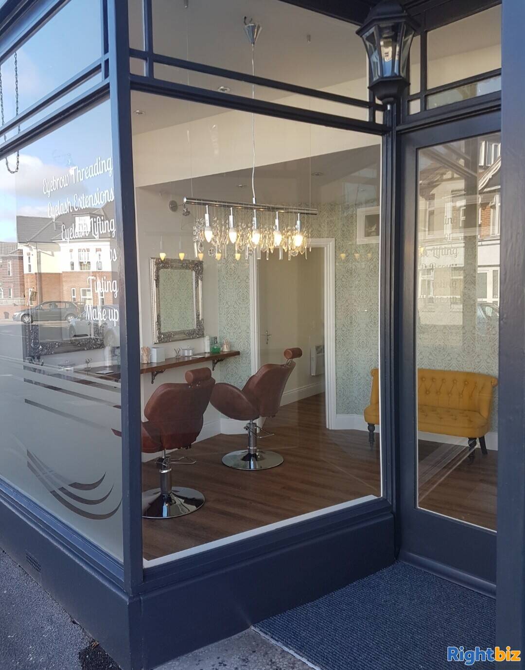 Leasehold Beauty Saloon for Sale in Bournemouth Photo 5