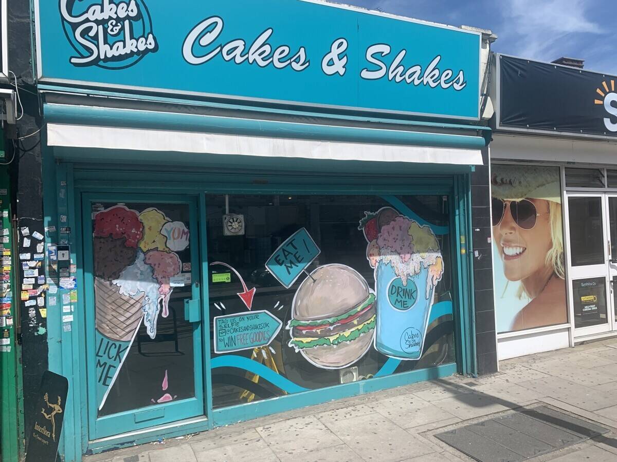 A3 - Well Established 5 Star Hygiene Halal Desserts Parlour With Burgers For Sale  In Gants Hill Photo 5