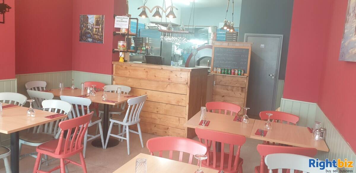 Italian pizzeria restaurant for sale Photo 5