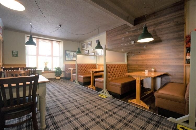 Freehold Public House & Restaurant & Hotel Located In Cwm-twrch Uchaf