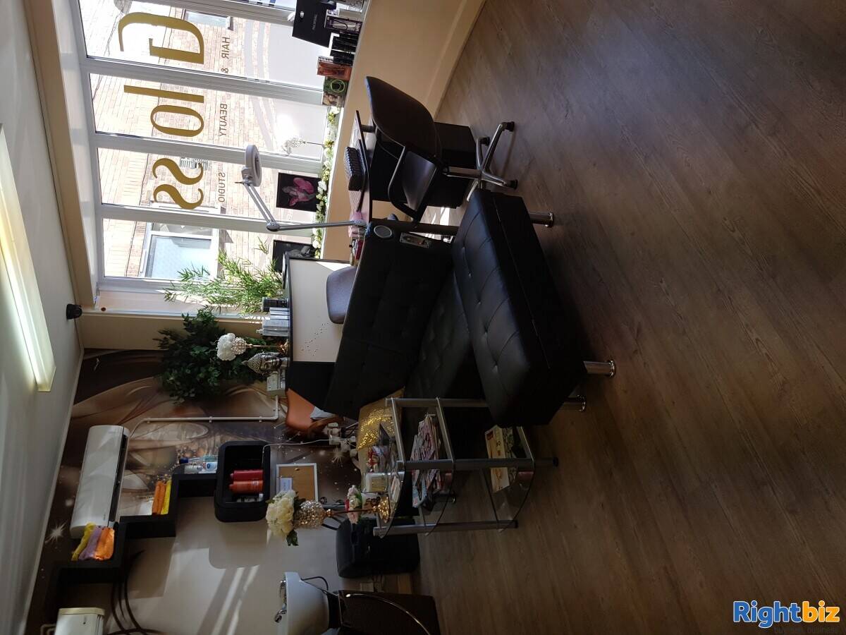 Hair and Beauty Studio for sale in Boston Photo 4