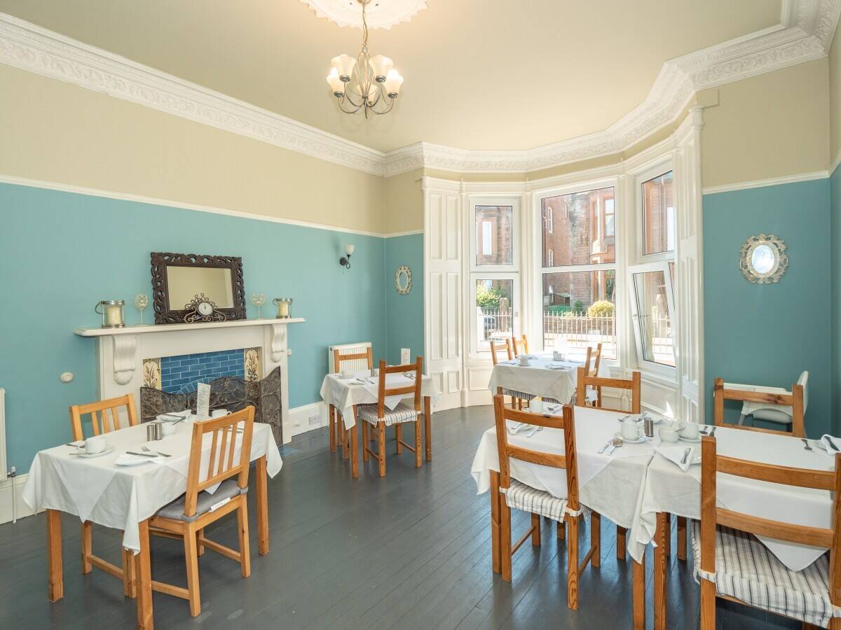 Popular Victorian Guest House in Annan Photo 5