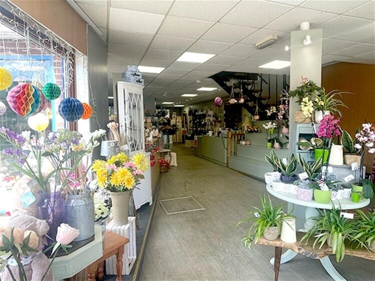 76+ YEARS ESTABLISHED, HIGH TURNOVER FLORIST – SUFFOLK Photo 5