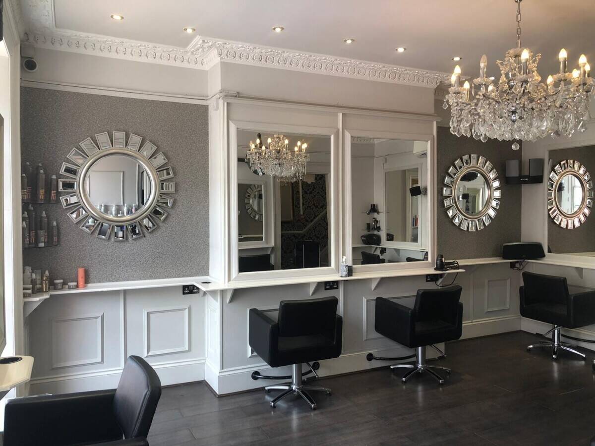Prominent Chichester High Street Location, 3 Mezzanine Floors,  Hair & Beauty Services