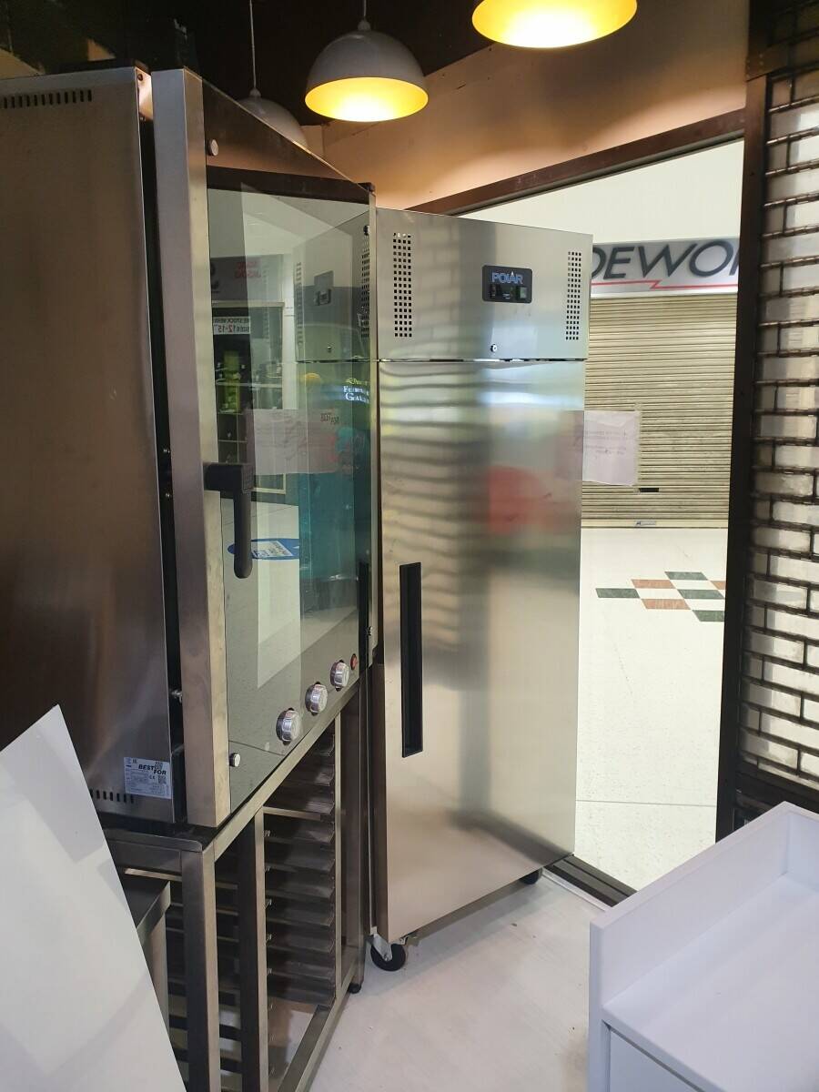 Cake shop business / Equipments for sale
