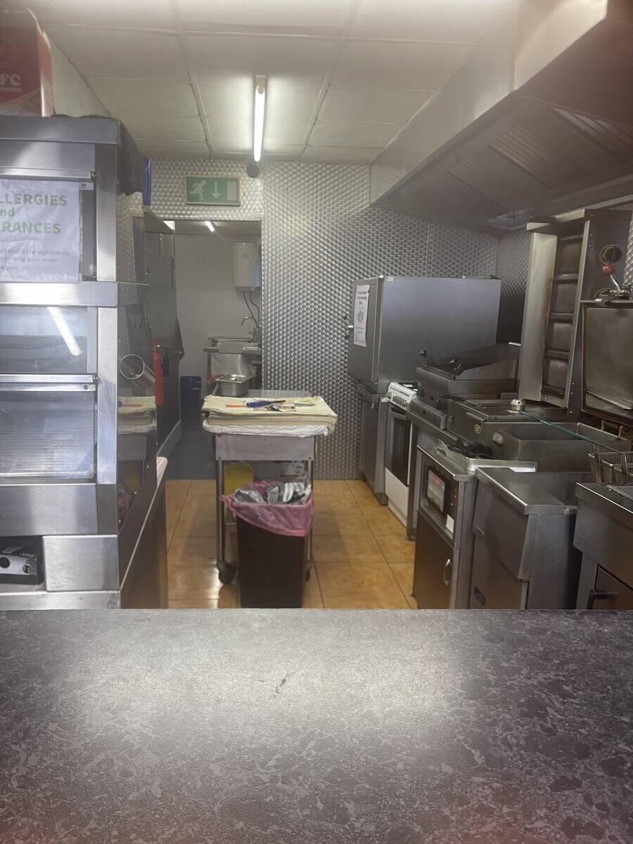 Fully running business in the heart of Burton on Trent