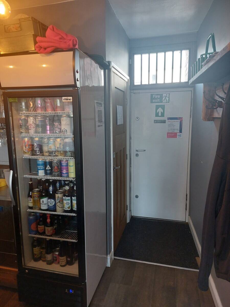 Derbyshire's oldest Micro pub for sale, established 2009 Photo 5