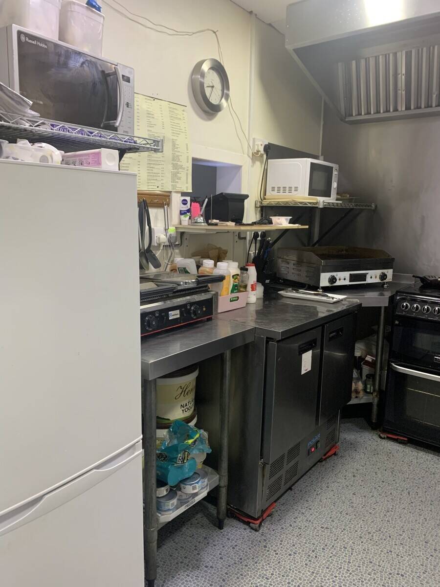 Cafe and Restaurant for sale Class 3 hot food license Photo 3
