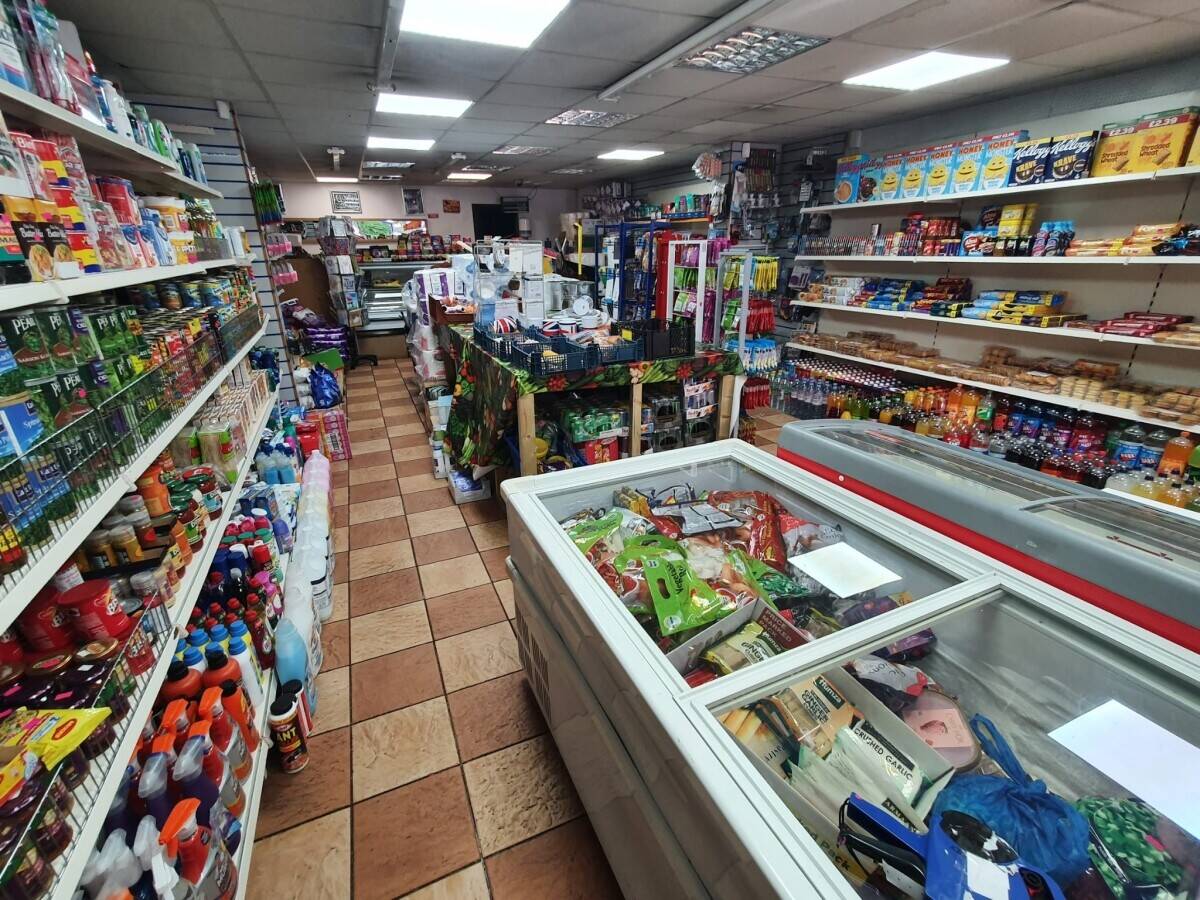 LARGE SHOP WITH STOCK REDUCED PRICE QUICK SALE LOW RENT
