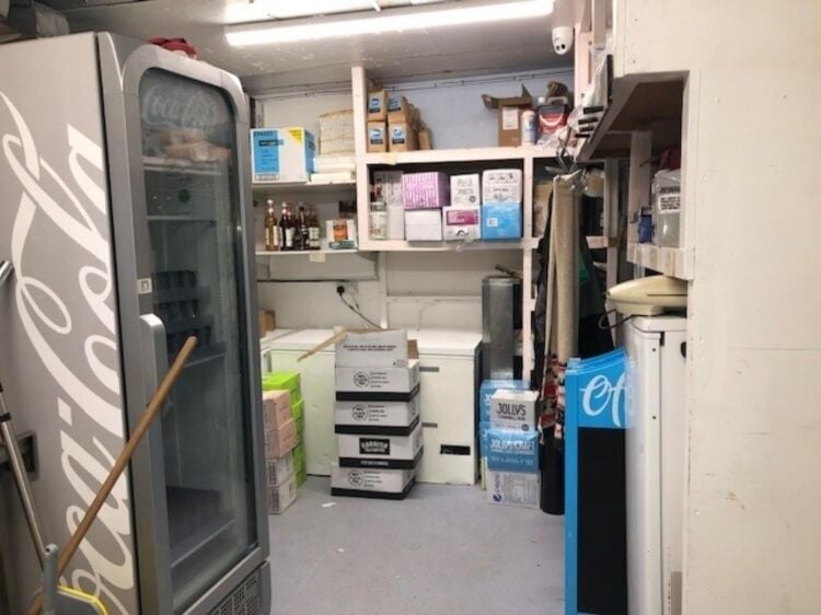 Leasehold Sea Front Café Bar & Takeaway Located In Portreath Photo 5