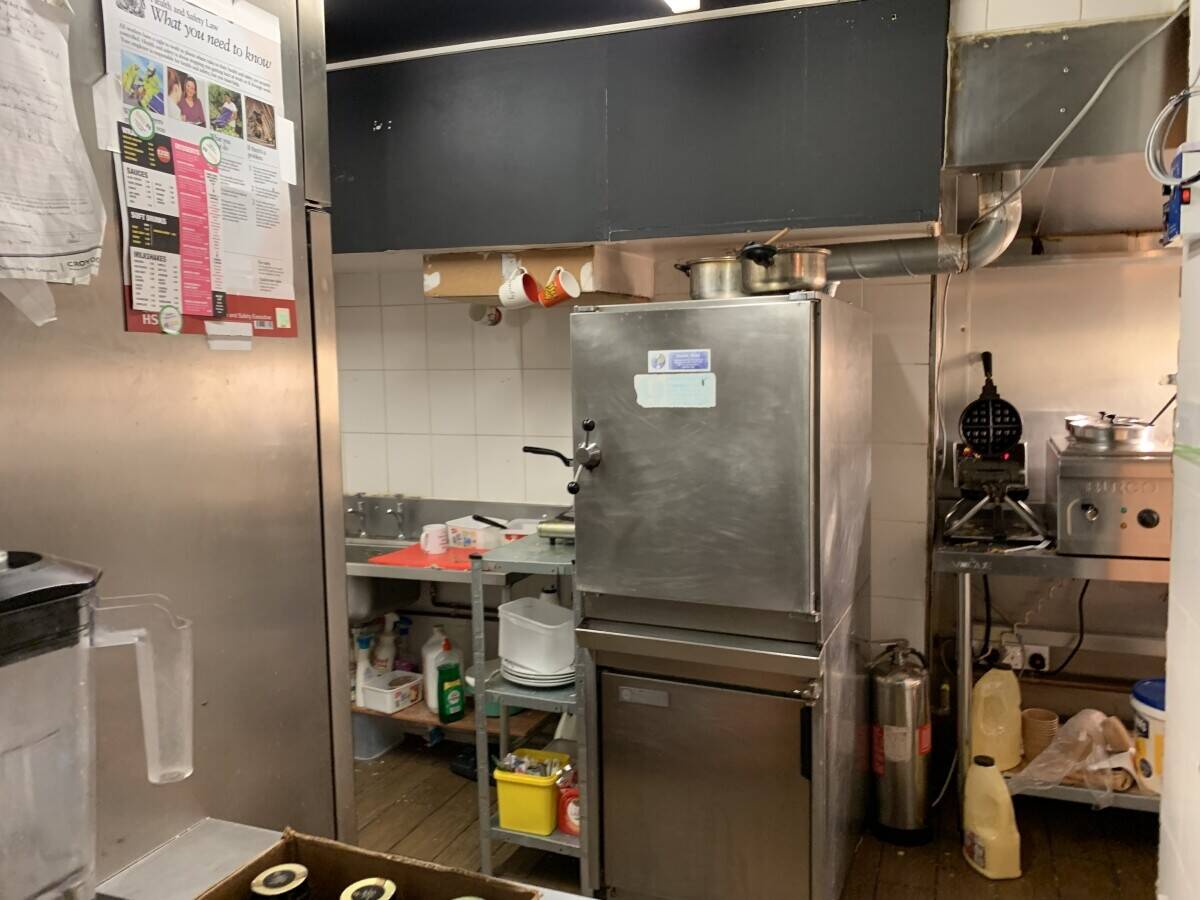 American gourmet burger shop for sale