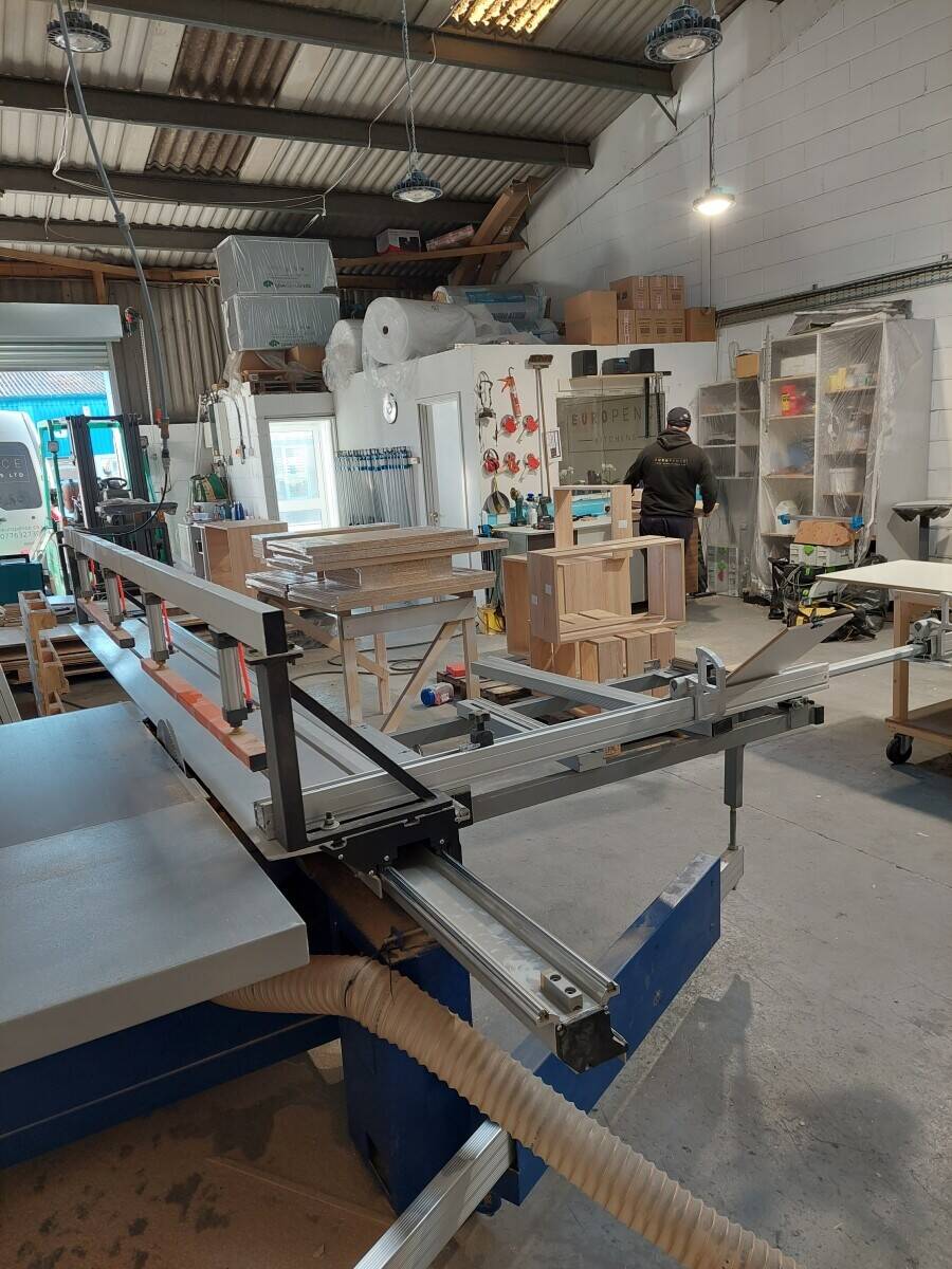 Kitchen and bedroom furniture workshop for sale Photo 5