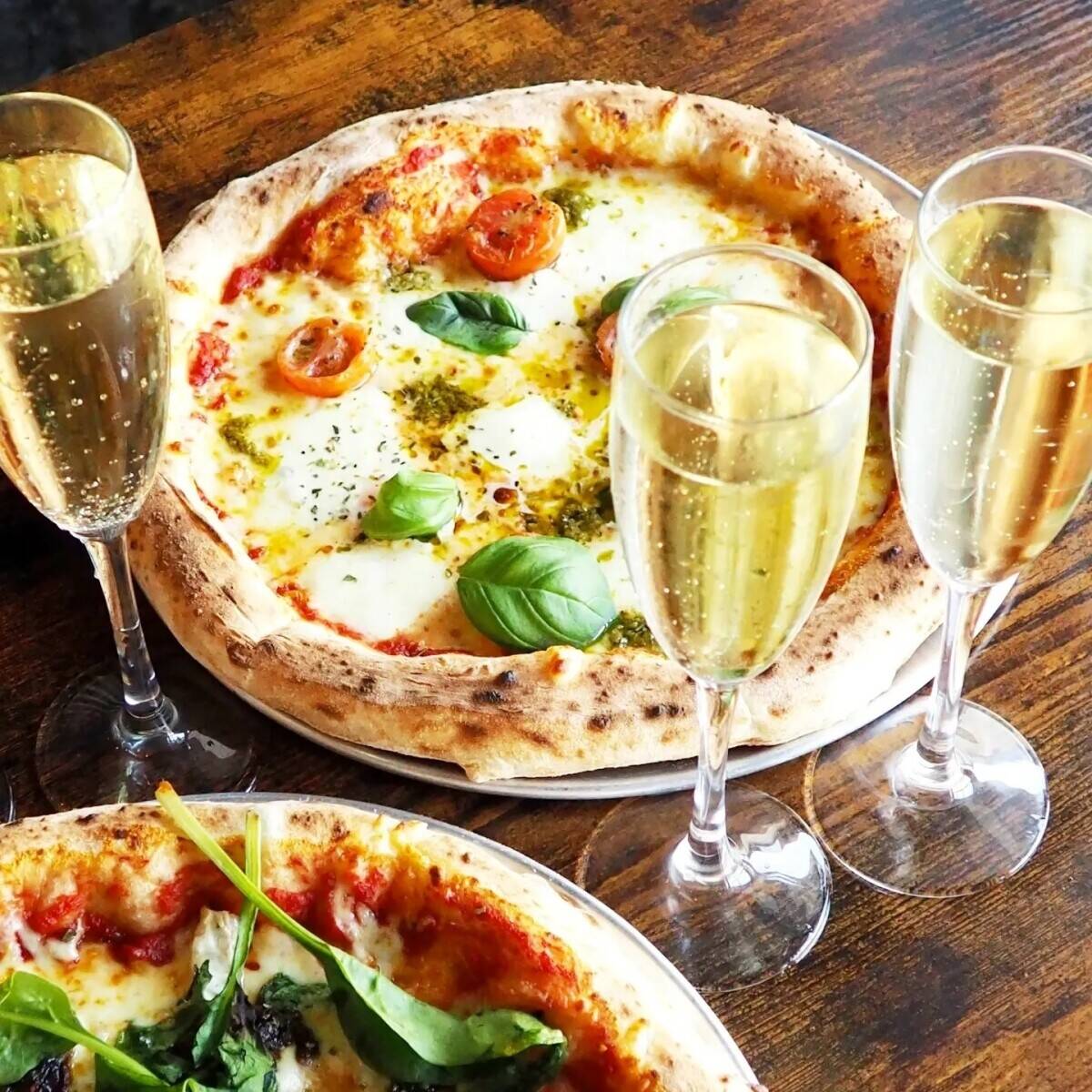 Leasehold pizzeria for sale in Colchester Photo 5